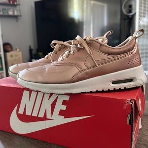 NIKE AIR MAX THEA ROSE GOLD